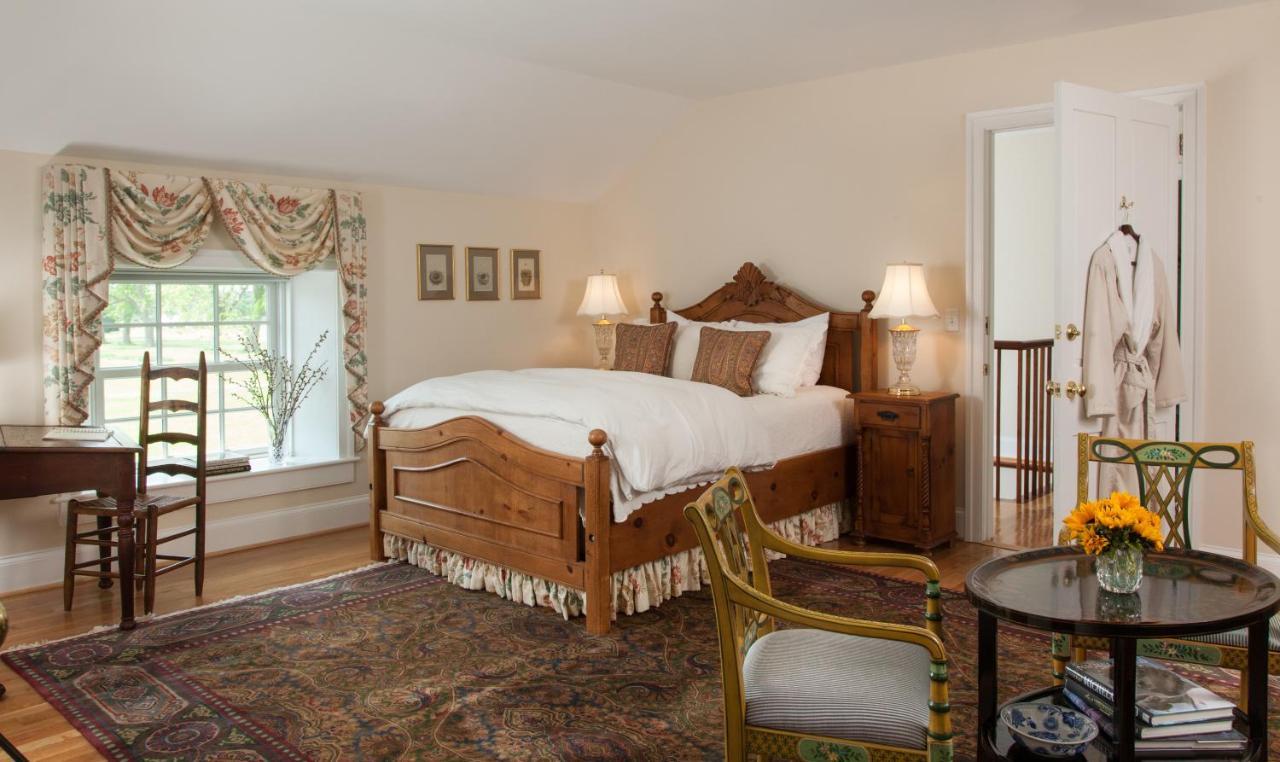 Inn At Warner Hall Gloucester Buitenkant foto
