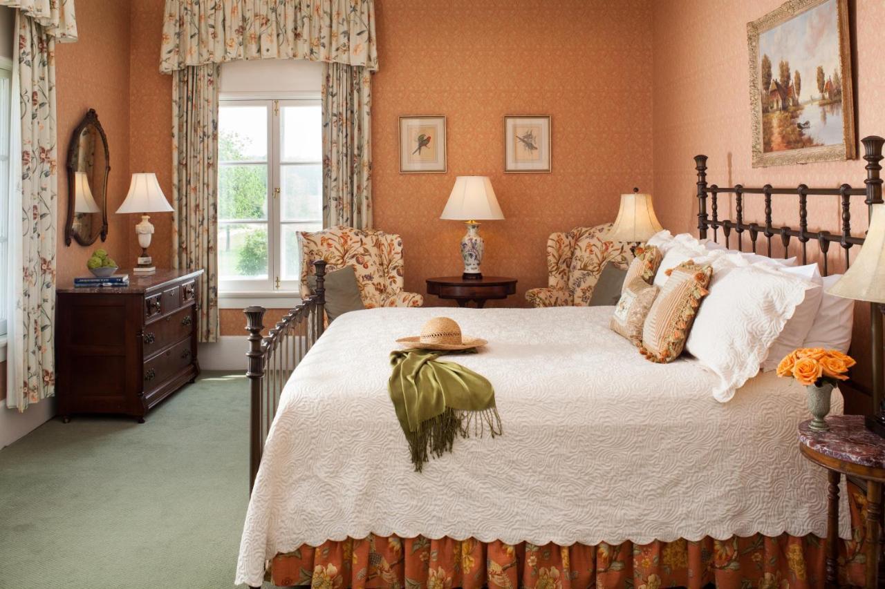 Inn At Warner Hall Gloucester Buitenkant foto